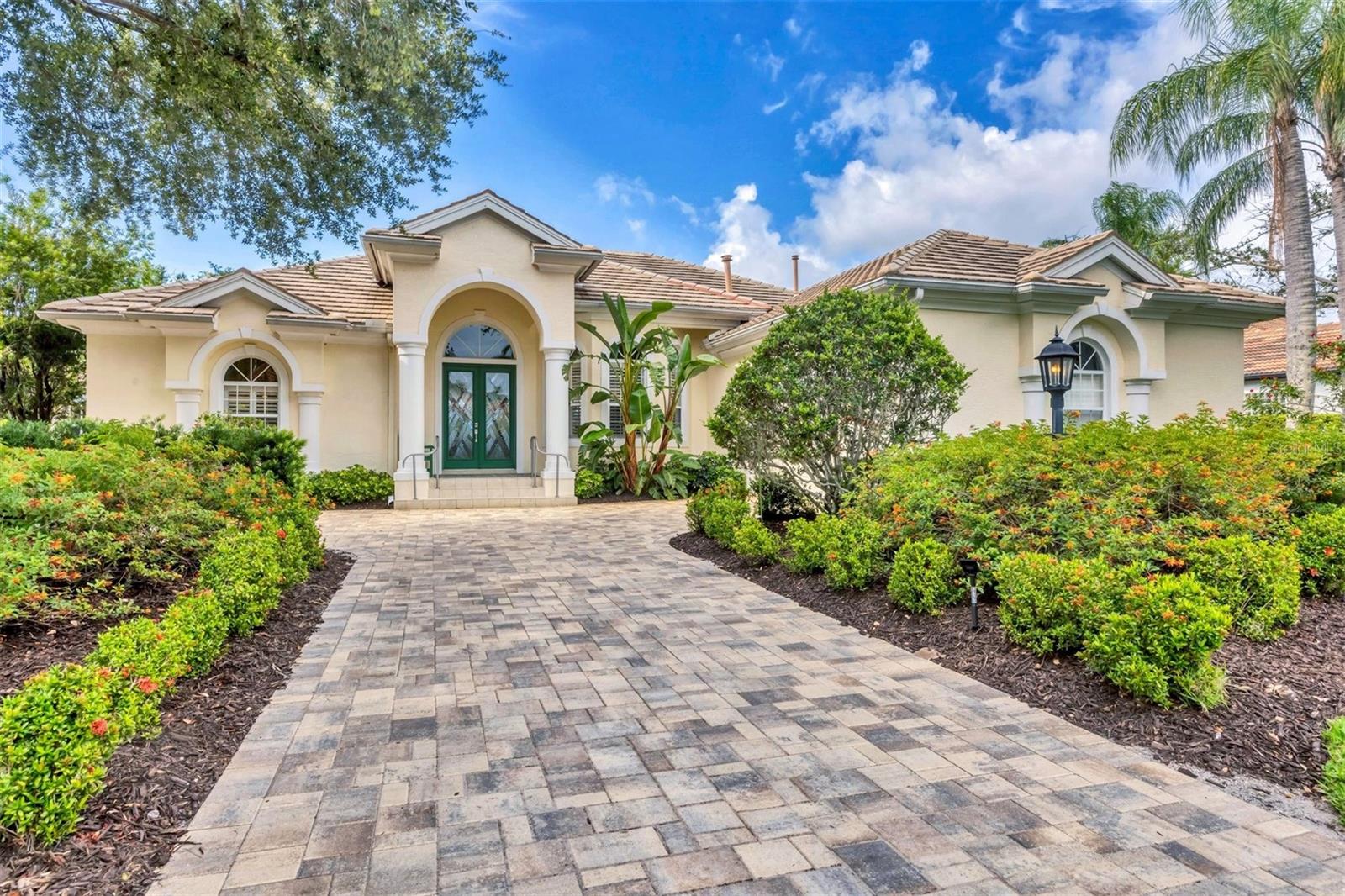 A4654520 Property Photo