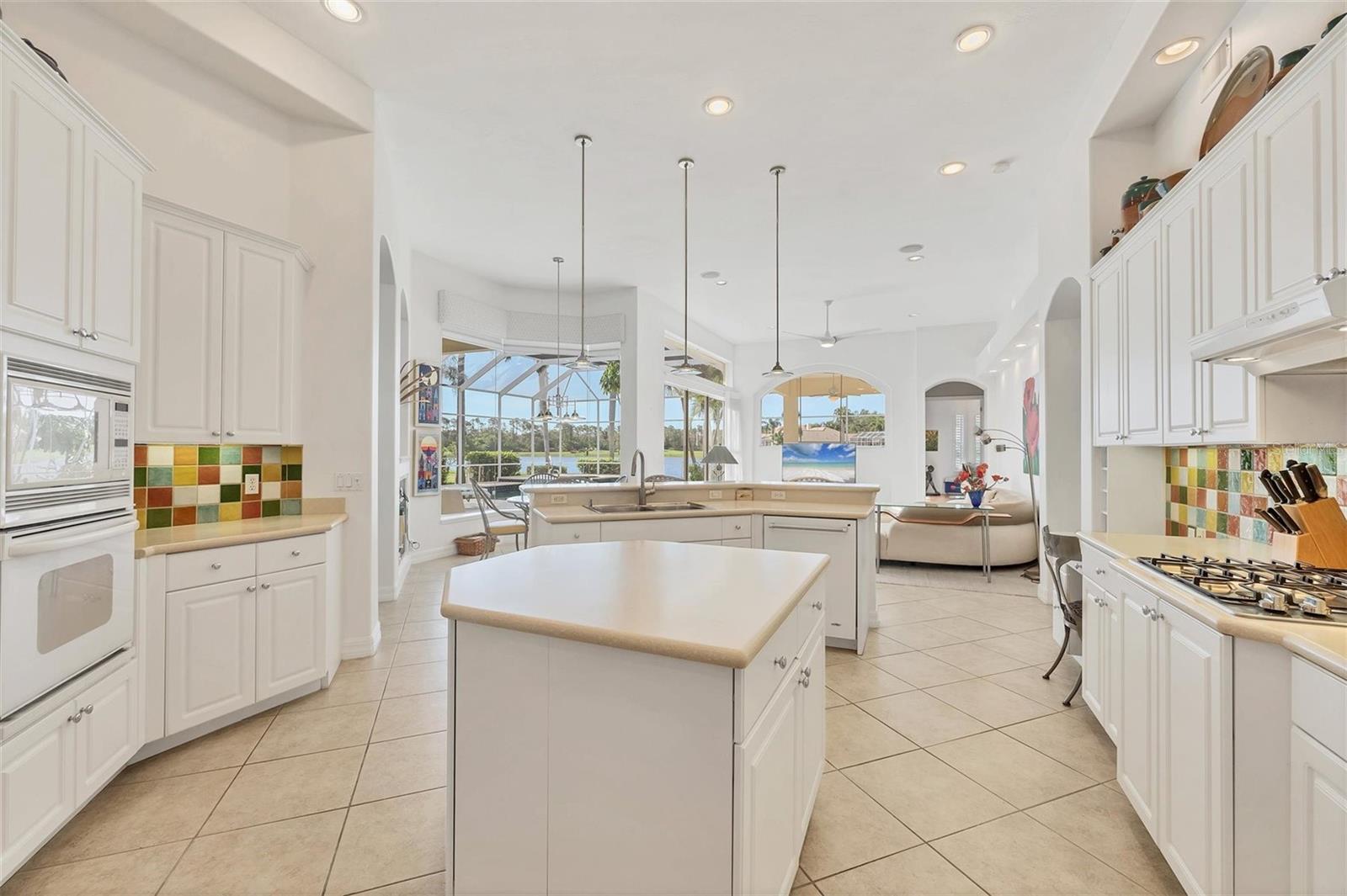 A4654520 Property Photo