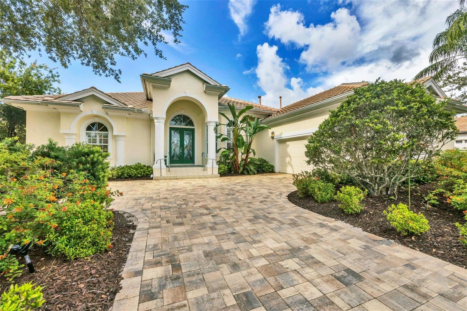 A4654520 Property Photo