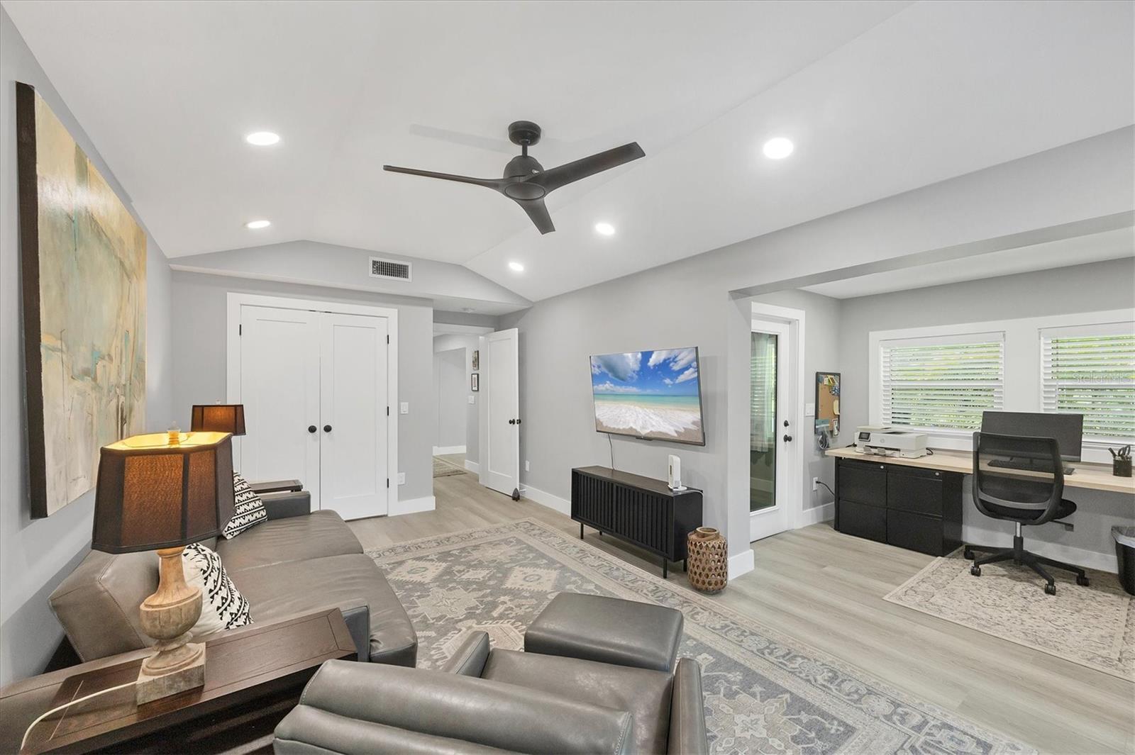 A4654521 Property Photo