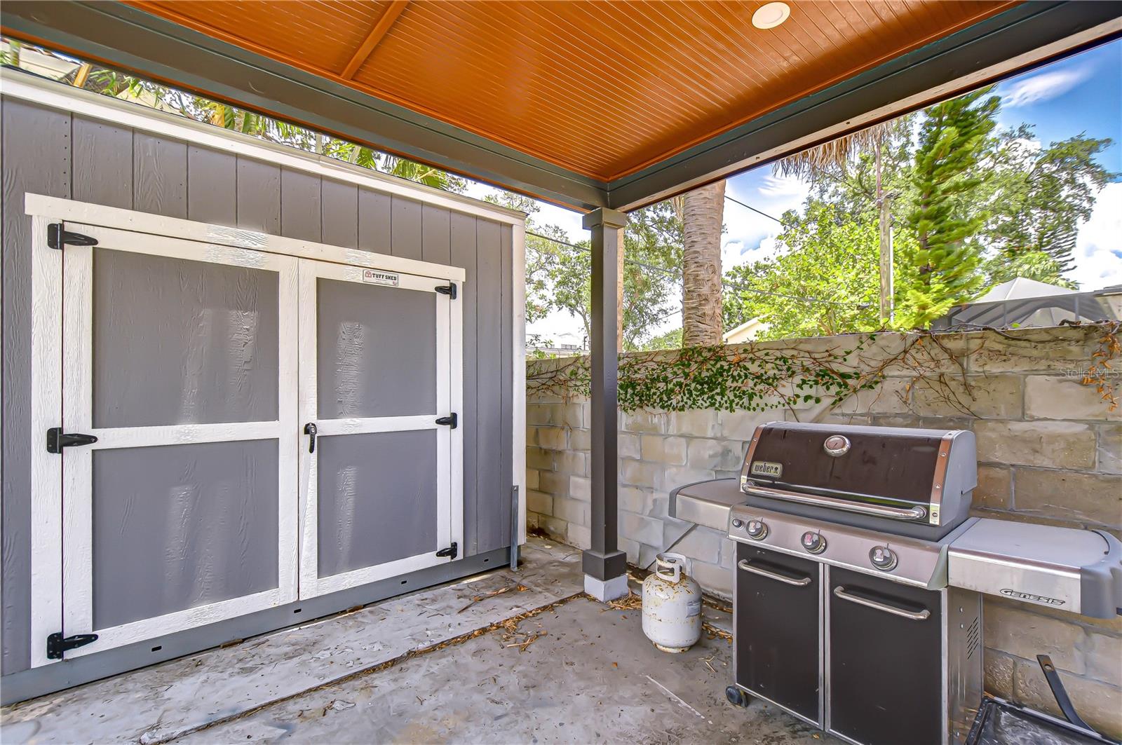 509 E DAVIS BLVD, TAMPA, FL, 33606