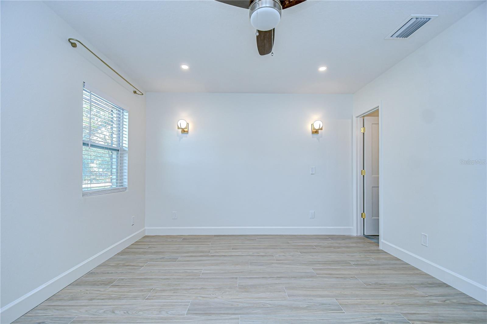 509 E DAVIS BLVD, TAMPA, FL, 33606