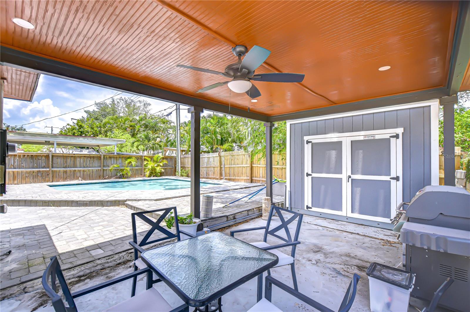 509 E DAVIS BLVD, TAMPA, FL, 33606