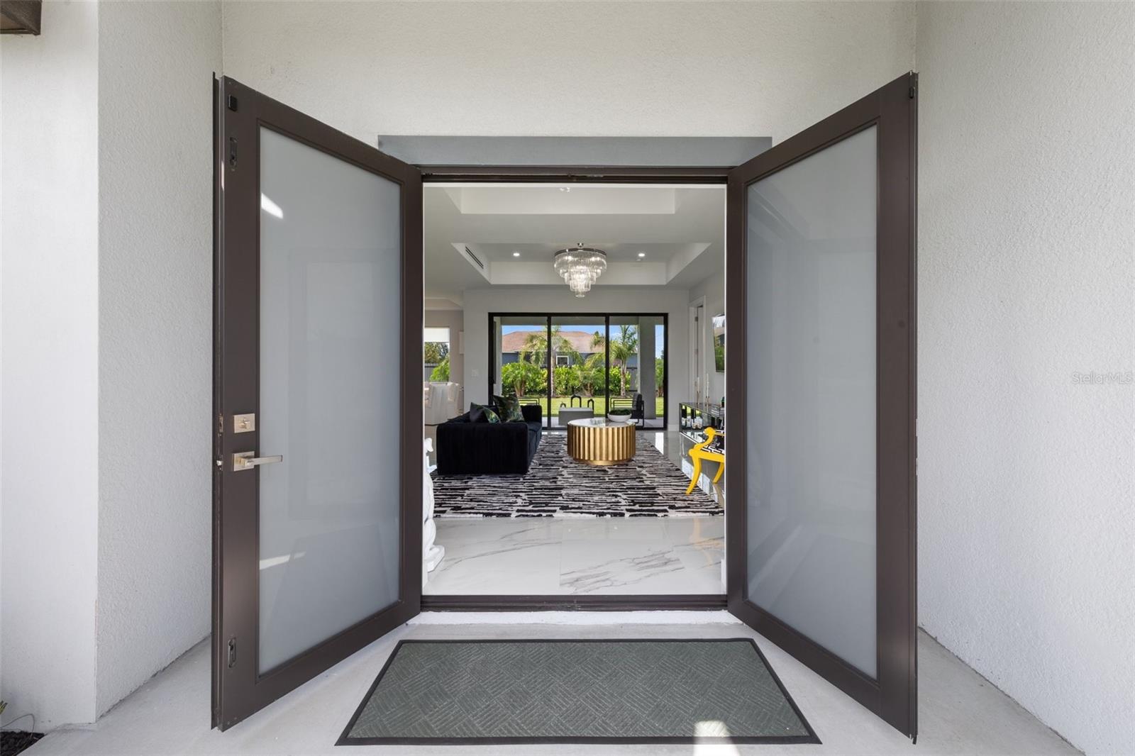 306 NE 9TH TER, CAPE CORAL, FL, 33909