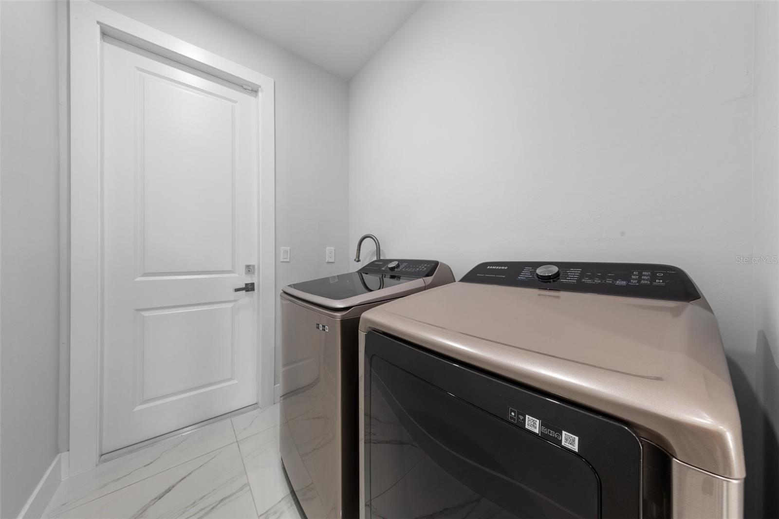 306 NE 9TH TER, CAPE CORAL, FL, 33909