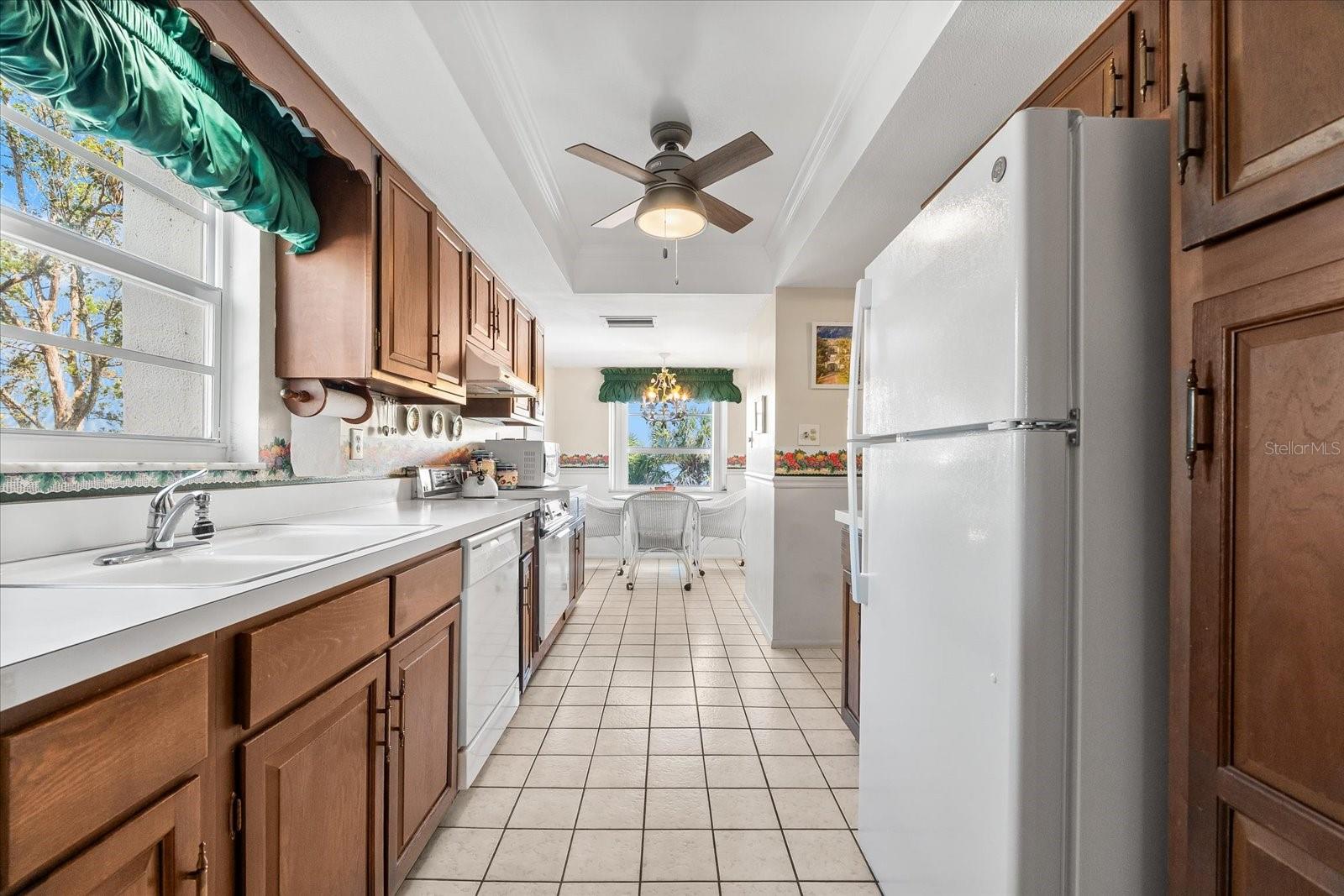 5600 BEACH WAY DR #201, SARASOTA, FL, 34242