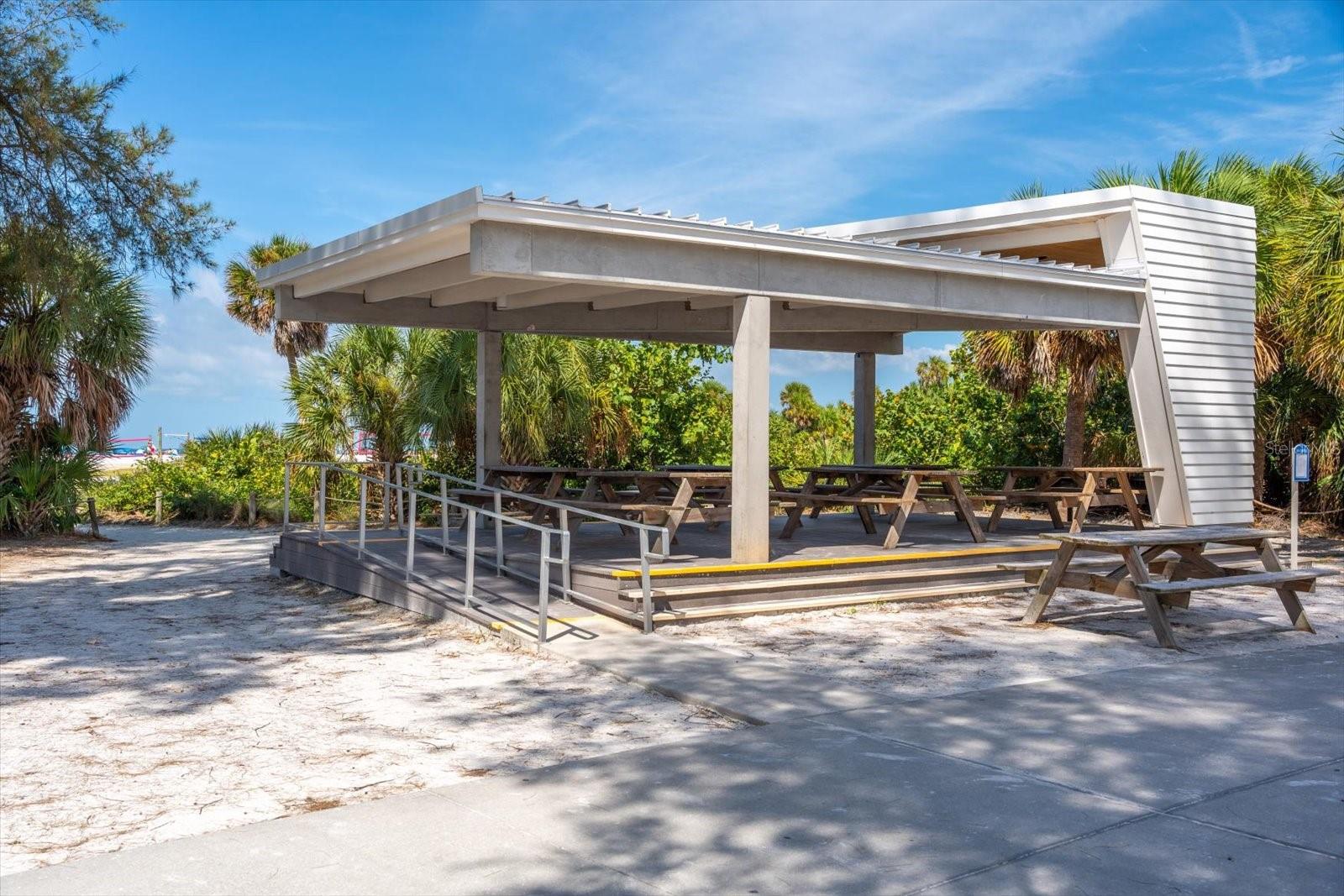 5600 BEACH WAY DR #201, SARASOTA, FL, 34242