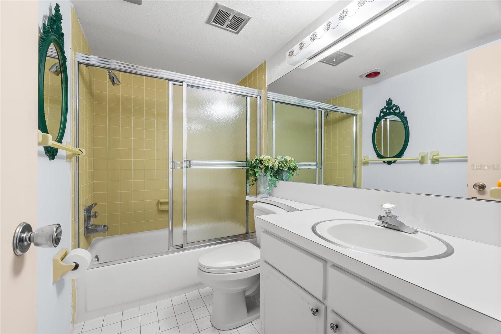 5600 BEACH WAY DR #201, SARASOTA, FL, 34242