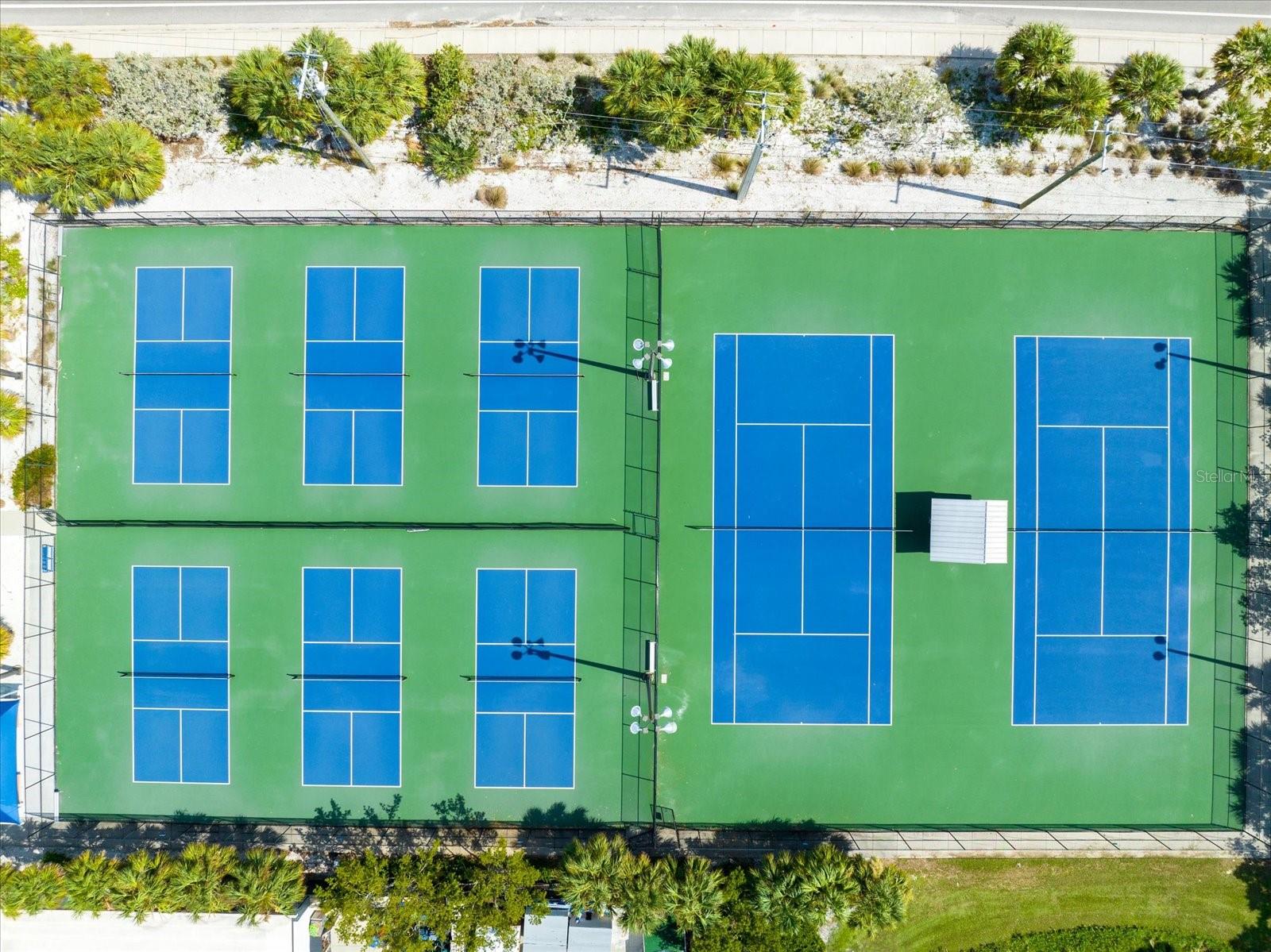 5600 BEACH WAY DR #201, SARASOTA, FL, 34242