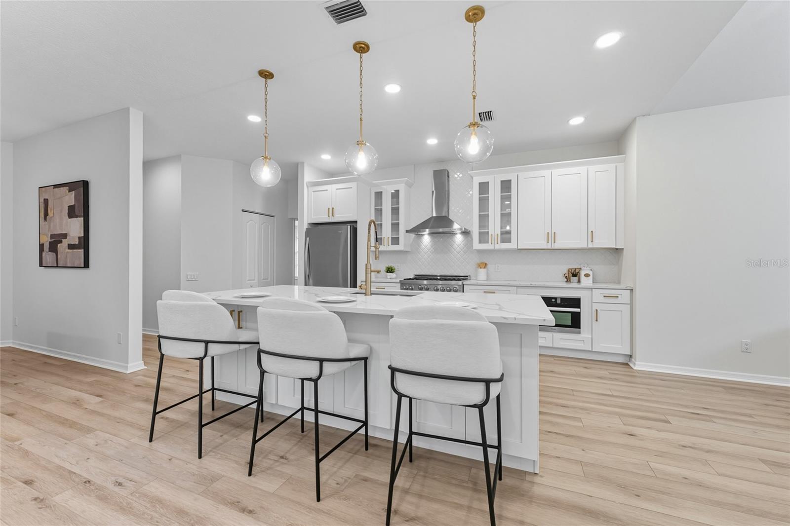 9402 WOODBAY DR, TAMPA, FL, 33626