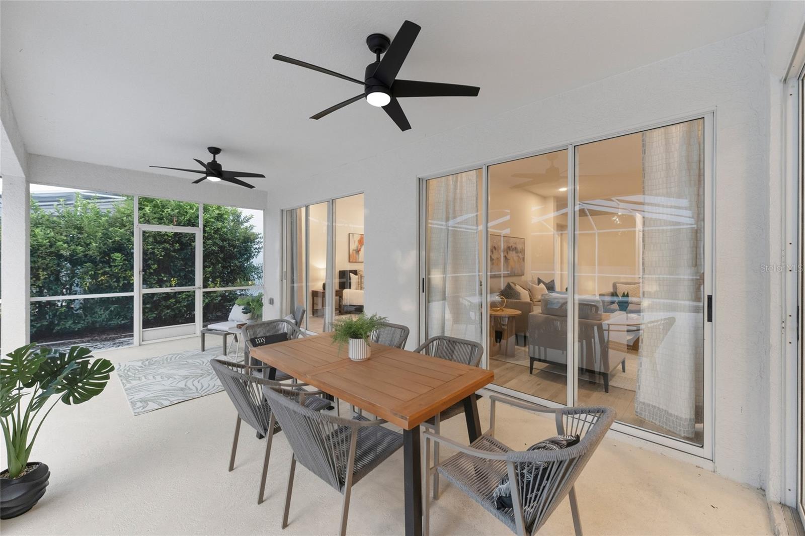 9402 WOODBAY DR, TAMPA, FL, 33626