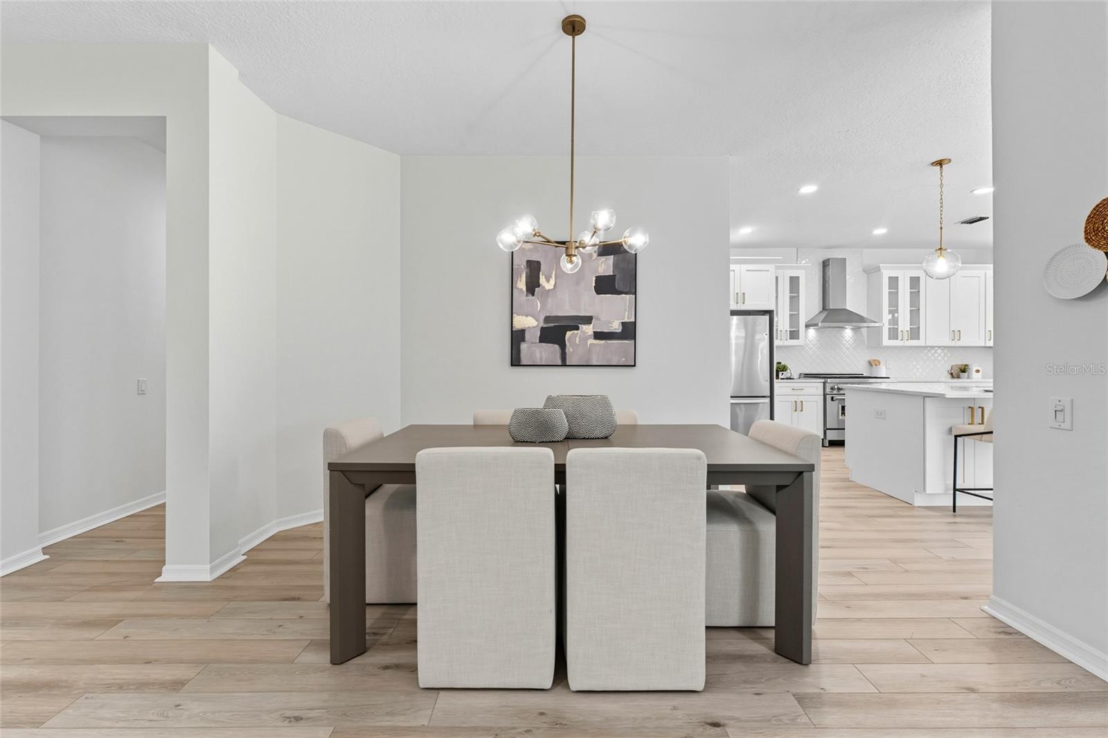 9402 WOODBAY DR, TAMPA, FL, 33626