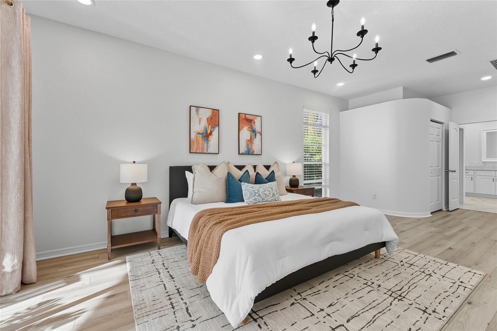 9402 WOODBAY DR, TAMPA, FL, 33626