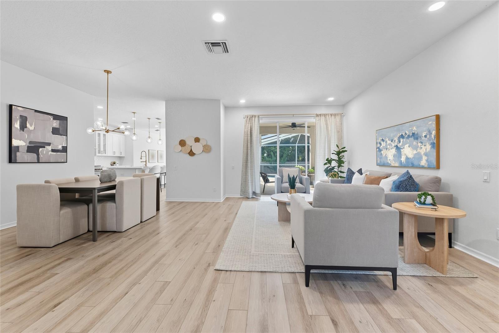 9402 WOODBAY DR, TAMPA, FL, 33626