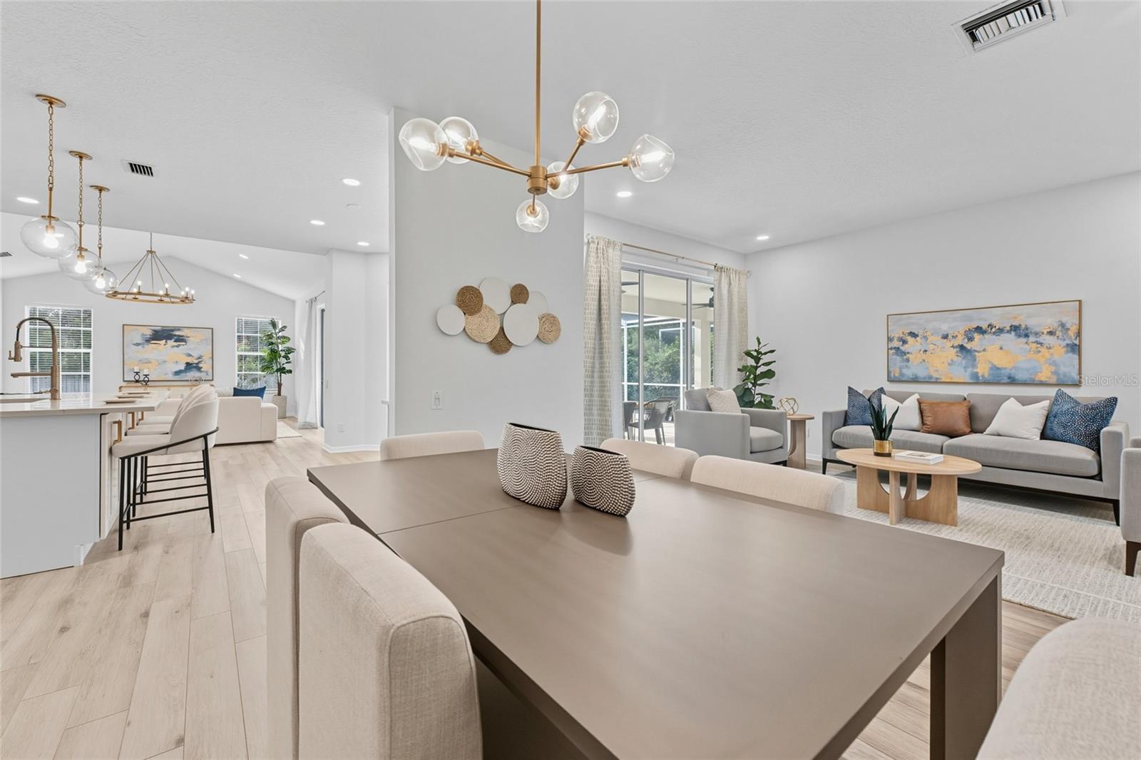 9402 WOODBAY DR, TAMPA, FL, 33626