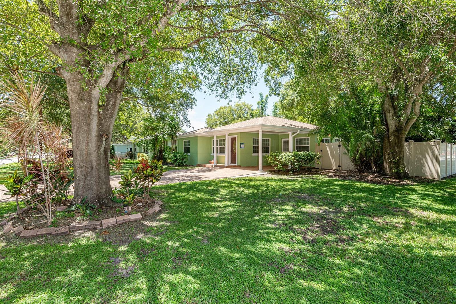 4001 W ESTRELLA ST, TAMPA, FL, 33629