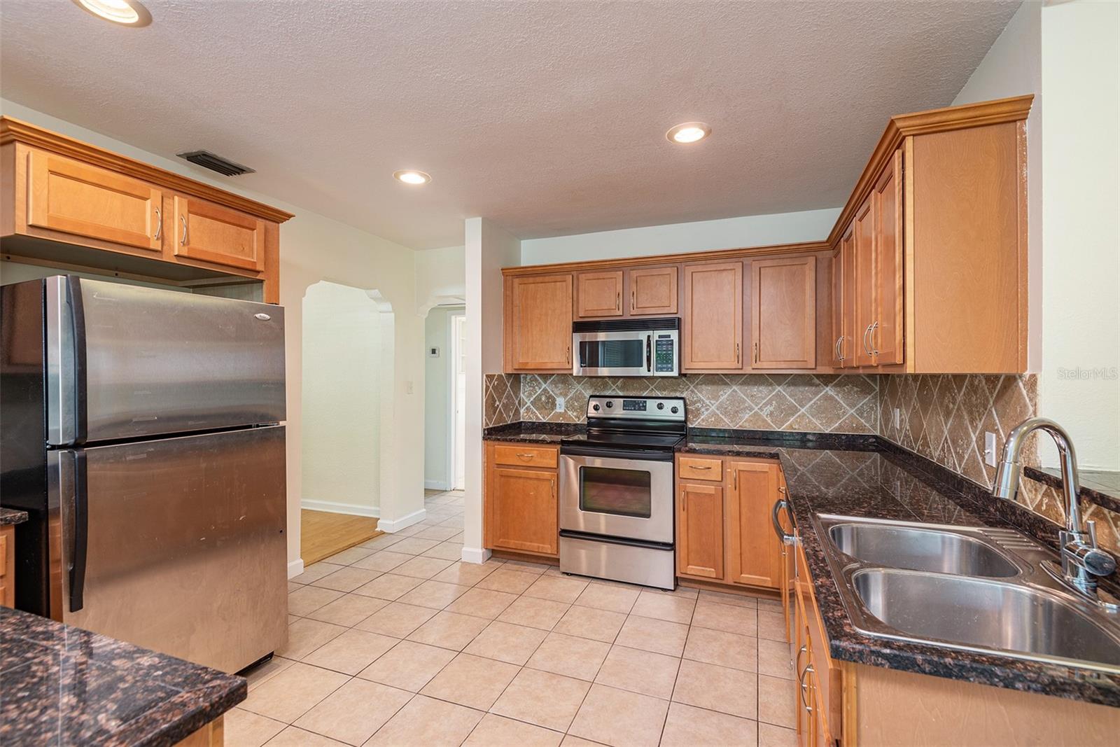 4001 W ESTRELLA ST, TAMPA, FL, 33629