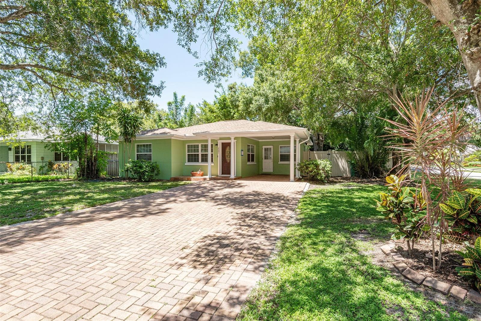 4001 W ESTRELLA ST, TAMPA, FL, 33629