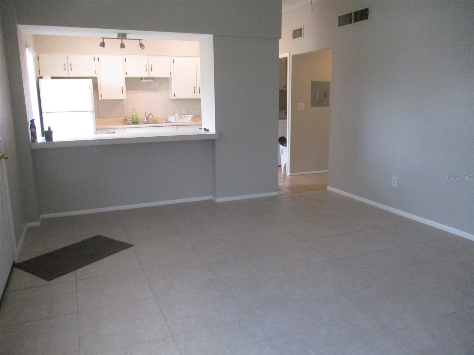 1012 N PEBBLE BEACH BLVD, SUN CITY CENTER, FL, 33573