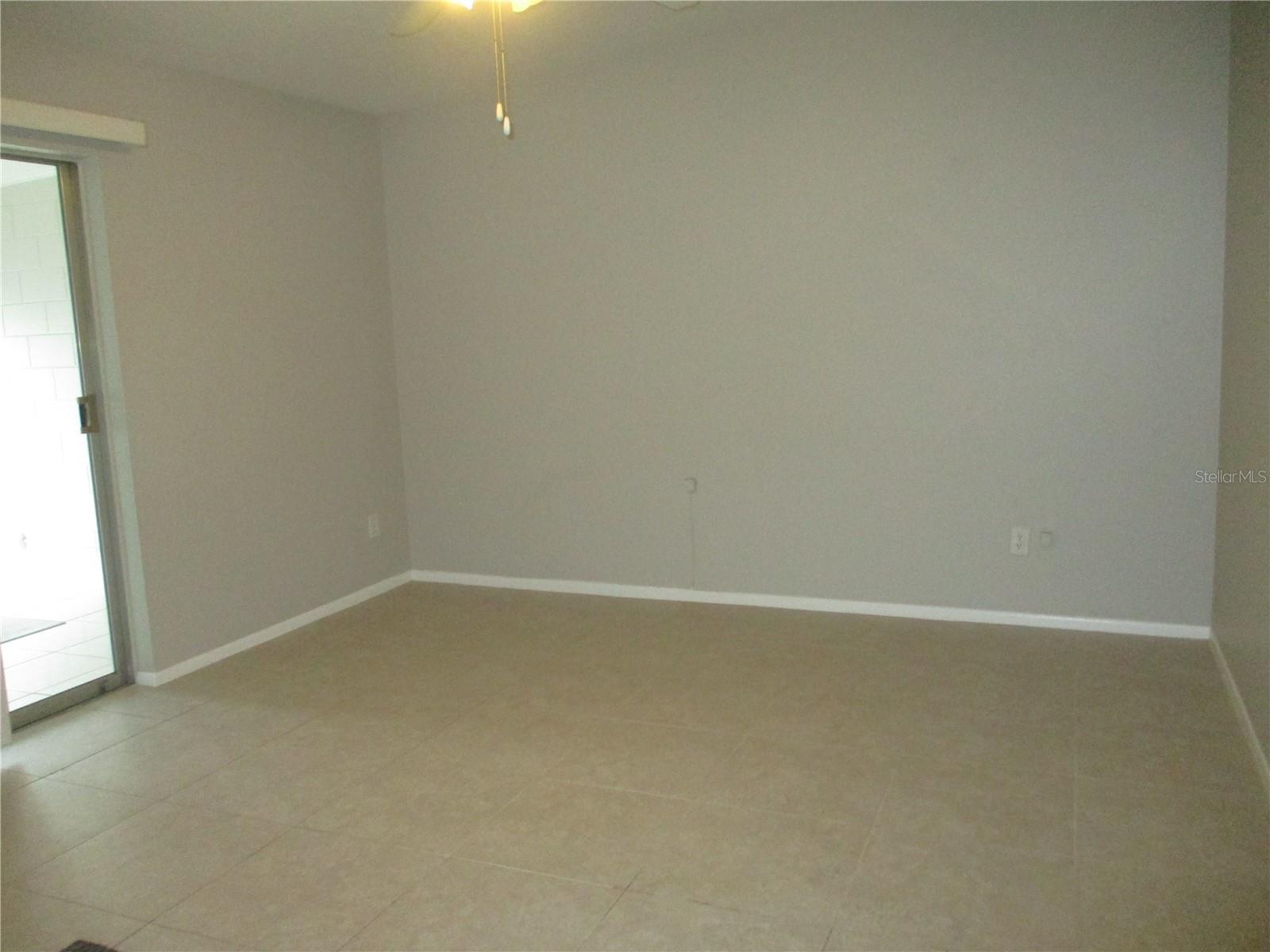 1012 N PEBBLE BEACH BLVD, SUN CITY CENTER, FL, 33573