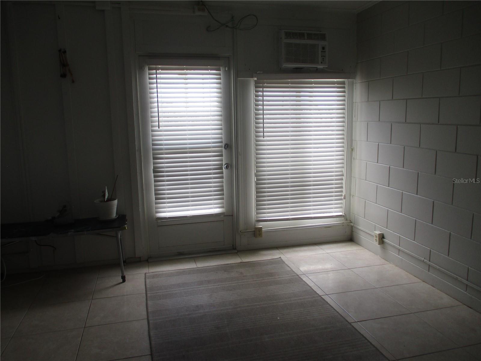 1012 N PEBBLE BEACH BLVD, SUN CITY CENTER, FL, 33573