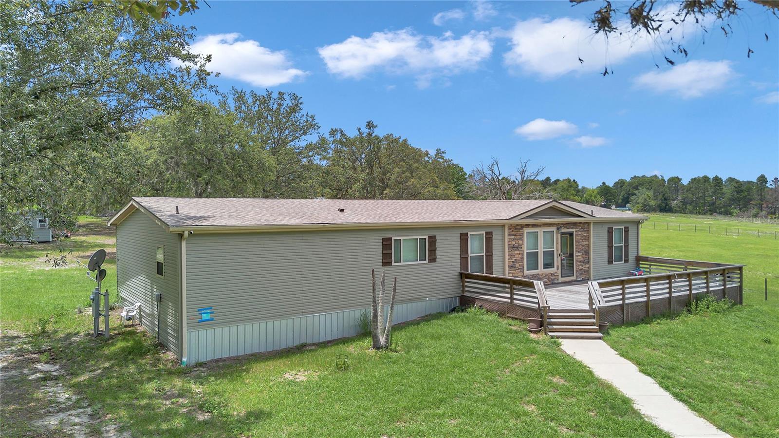 7565 DEWEY ROBBINS RD, HOWEY IN THE HILLS, FL, 34737