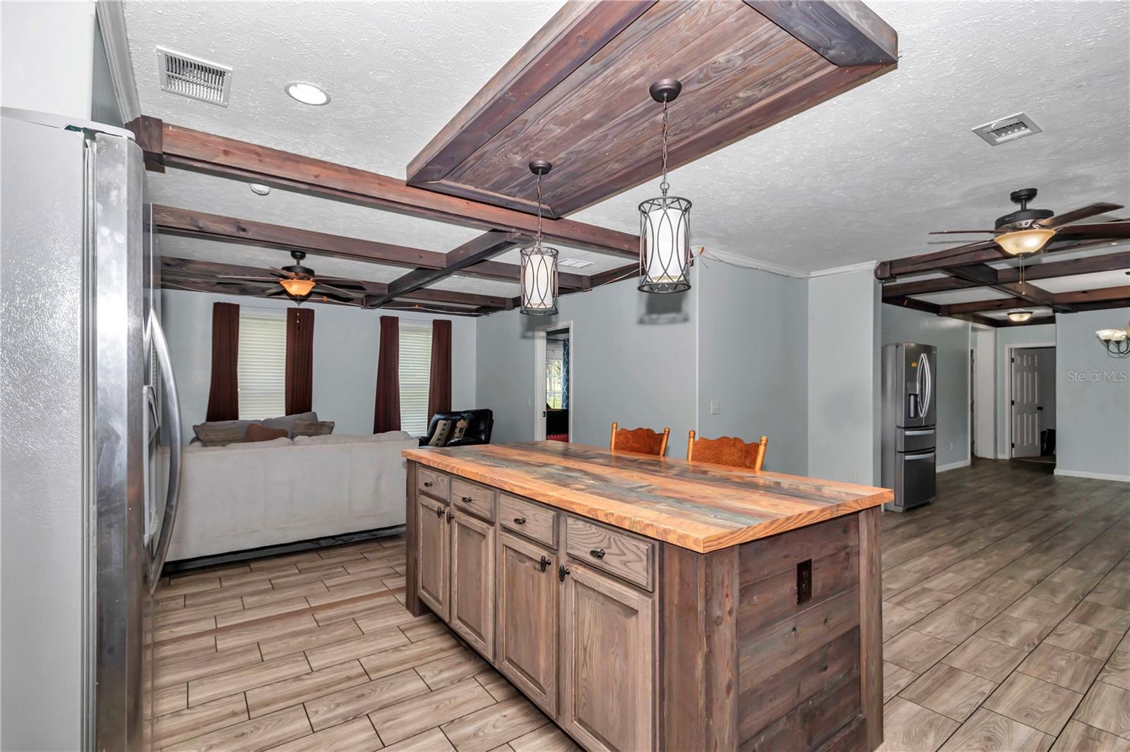 7565 DEWEY ROBBINS RD, HOWEY IN THE HILLS, FL, 34737