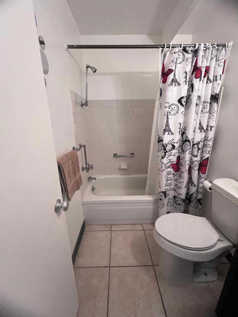 LAKESHORE CLUB, LAKE WALES, FL, 33854