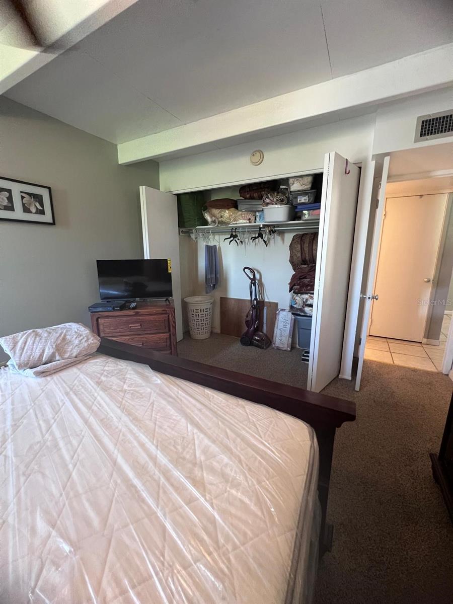 LAKESHORE CLUB, LAKE WALES, FL, 33854