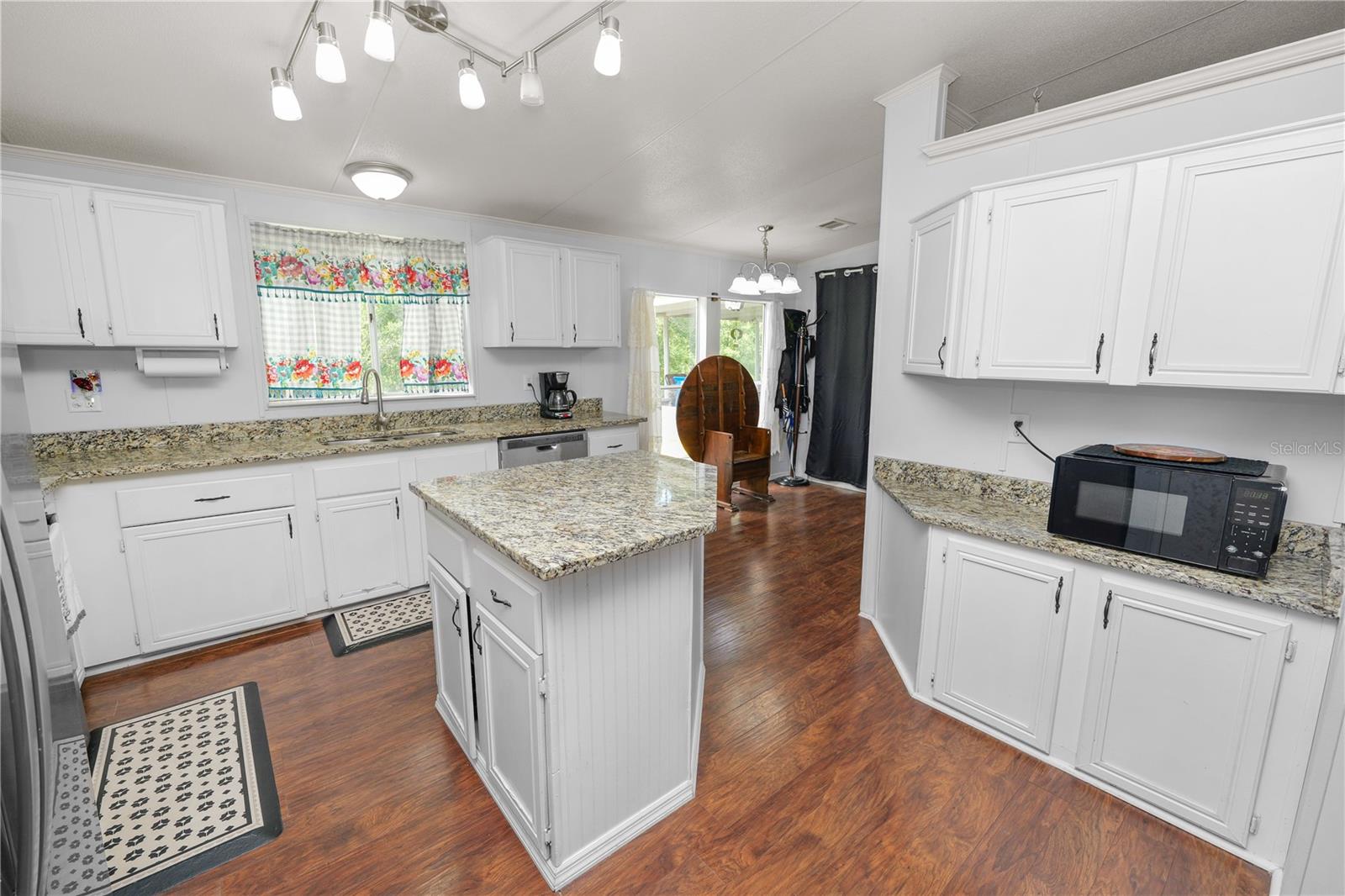 8652 CROSS CREEK RD, POLK CITY, FL, 33868