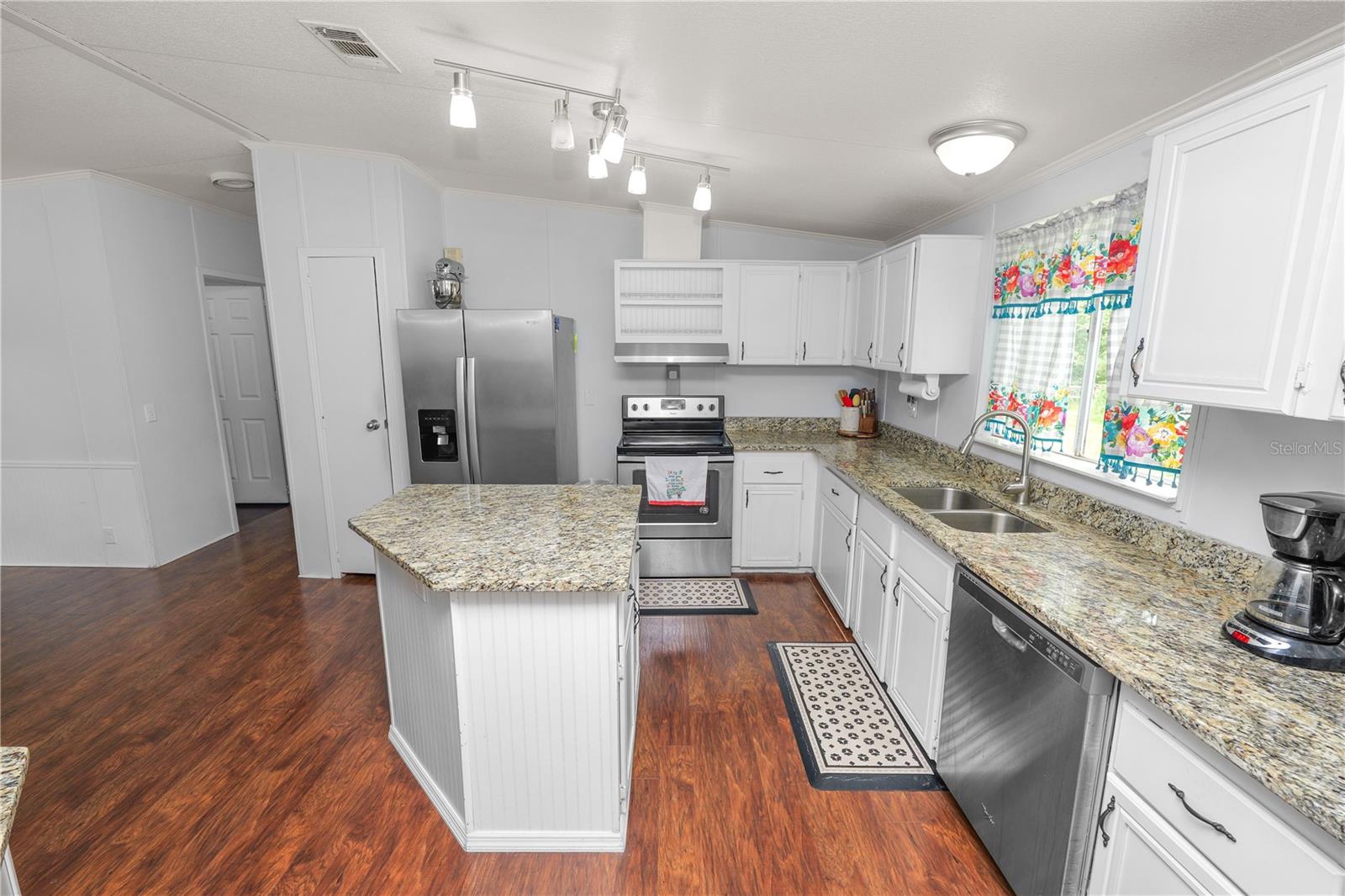 8652 CROSS CREEK RD, POLK CITY, FL, 33868