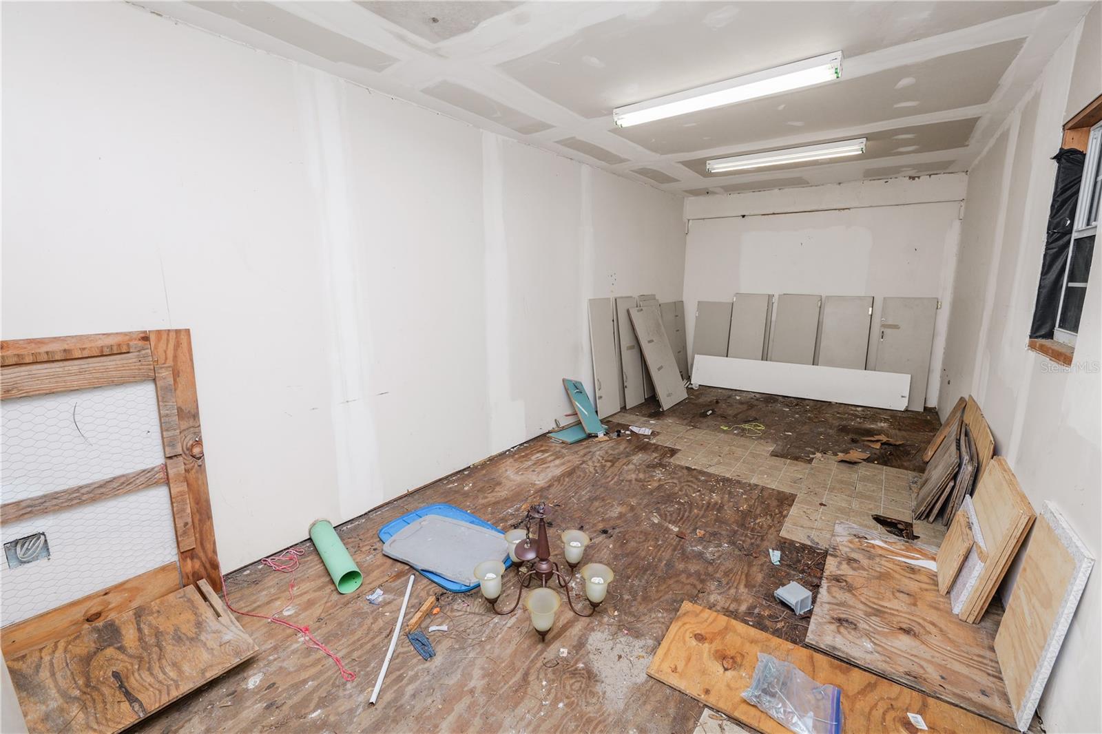 8652 CROSS CREEK RD, POLK CITY, FL, 33868