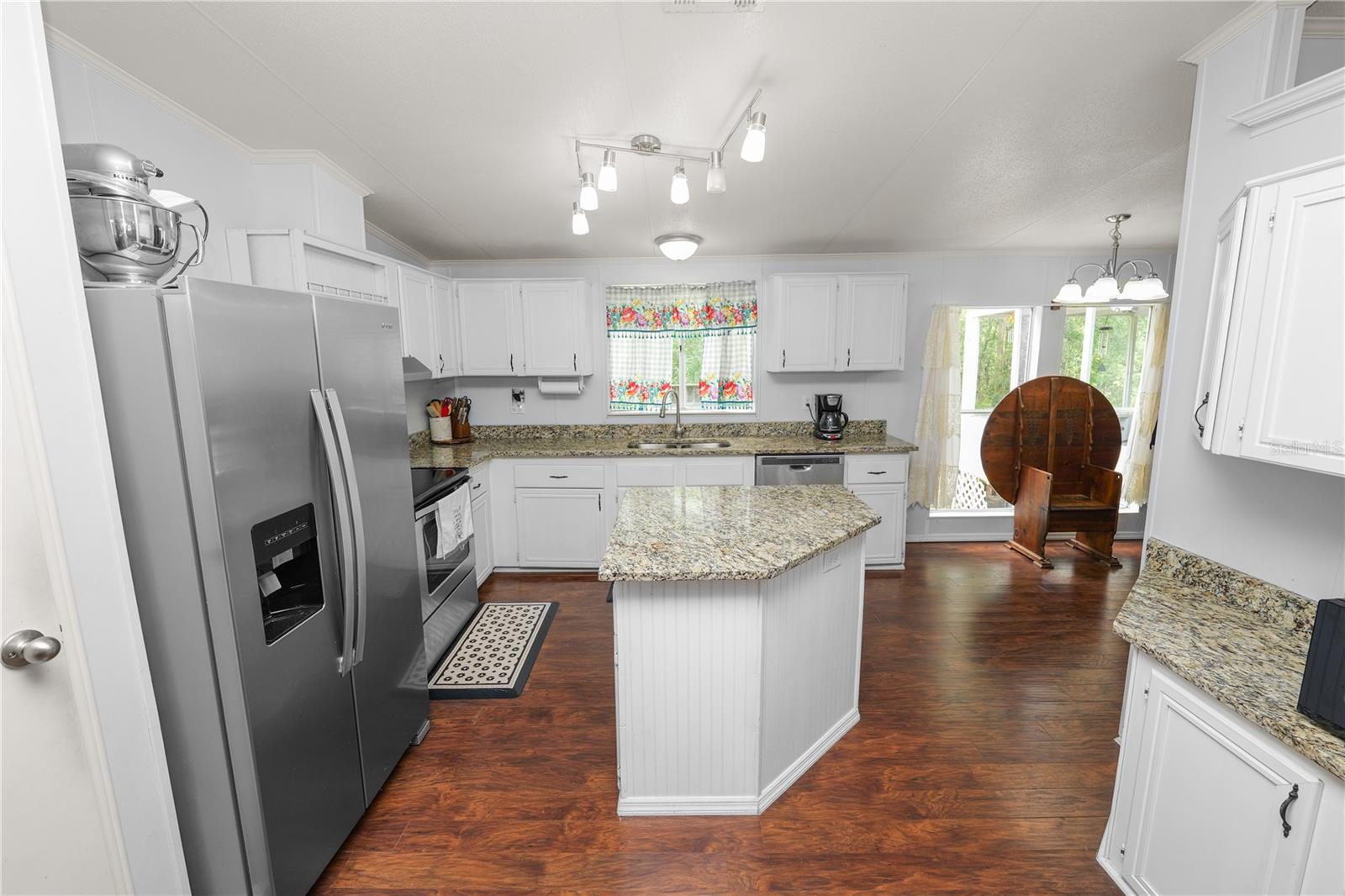 8652 CROSS CREEK RD, POLK CITY, FL, 33868