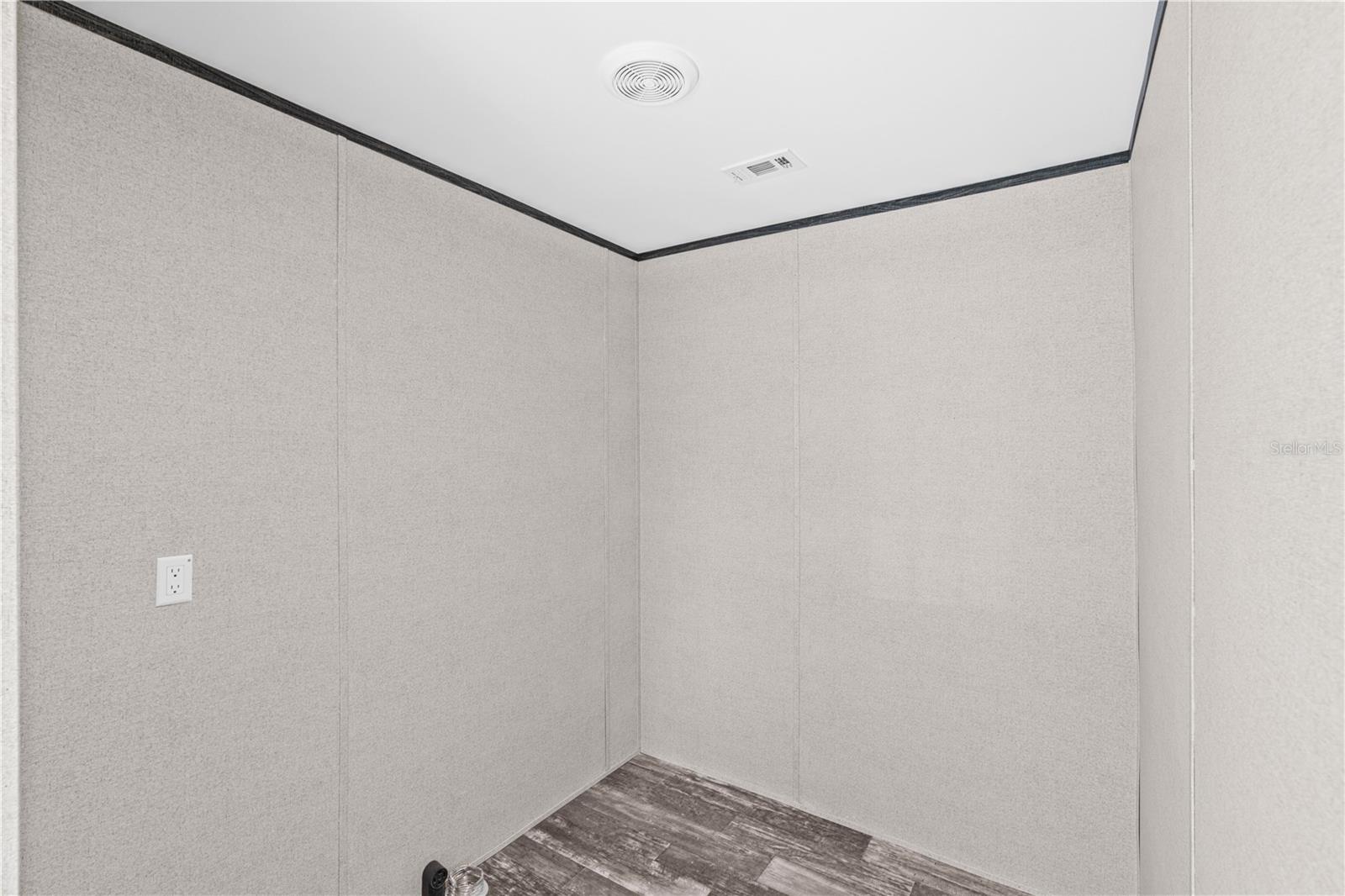 8426 SWEDEN BLVD, PUNTA GORDA, FL, 33982