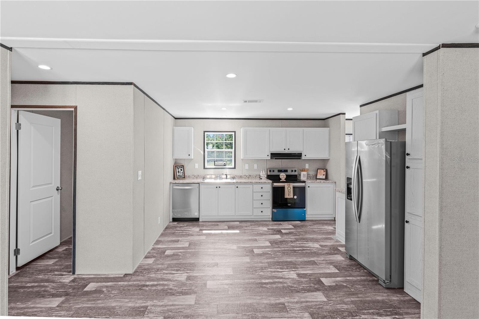 8426 SWEDEN BLVD, PUNTA GORDA, FL, 33982