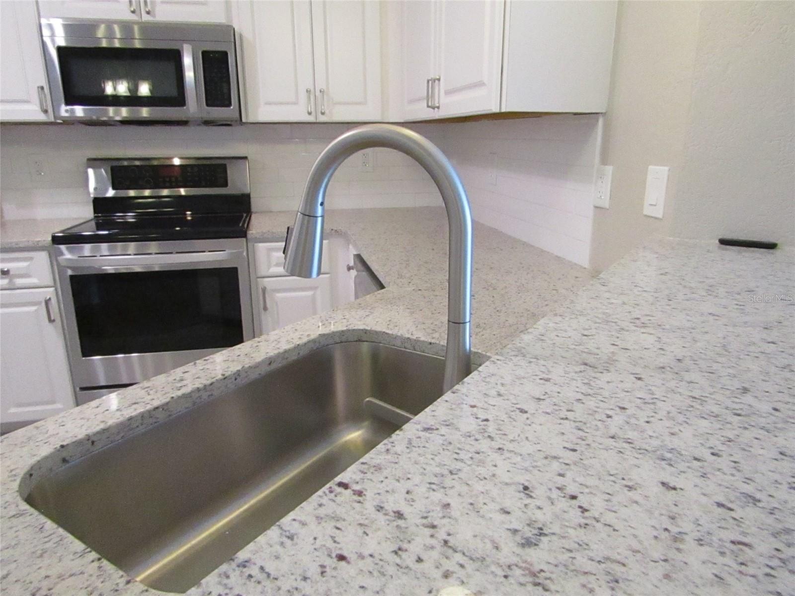 713 CRUISE VIEW DR #713, TAMPA, FL, 33602