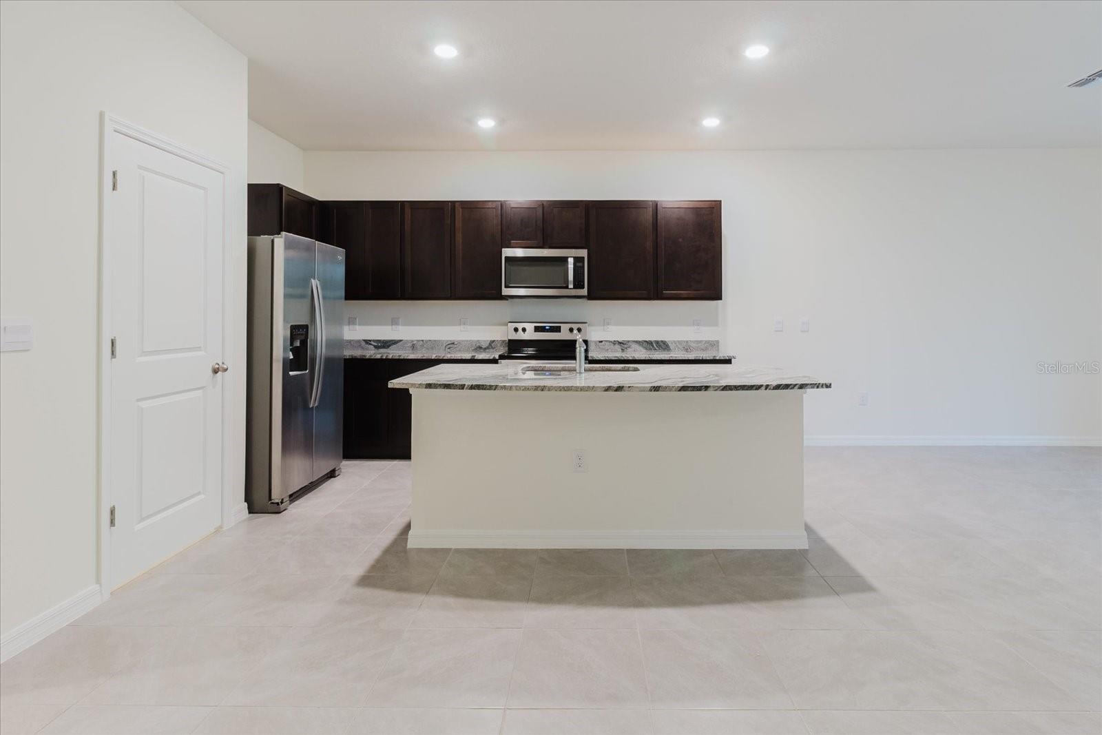 11054 CRESCENT DEER DR, LAND O LAKES, FL, 34638