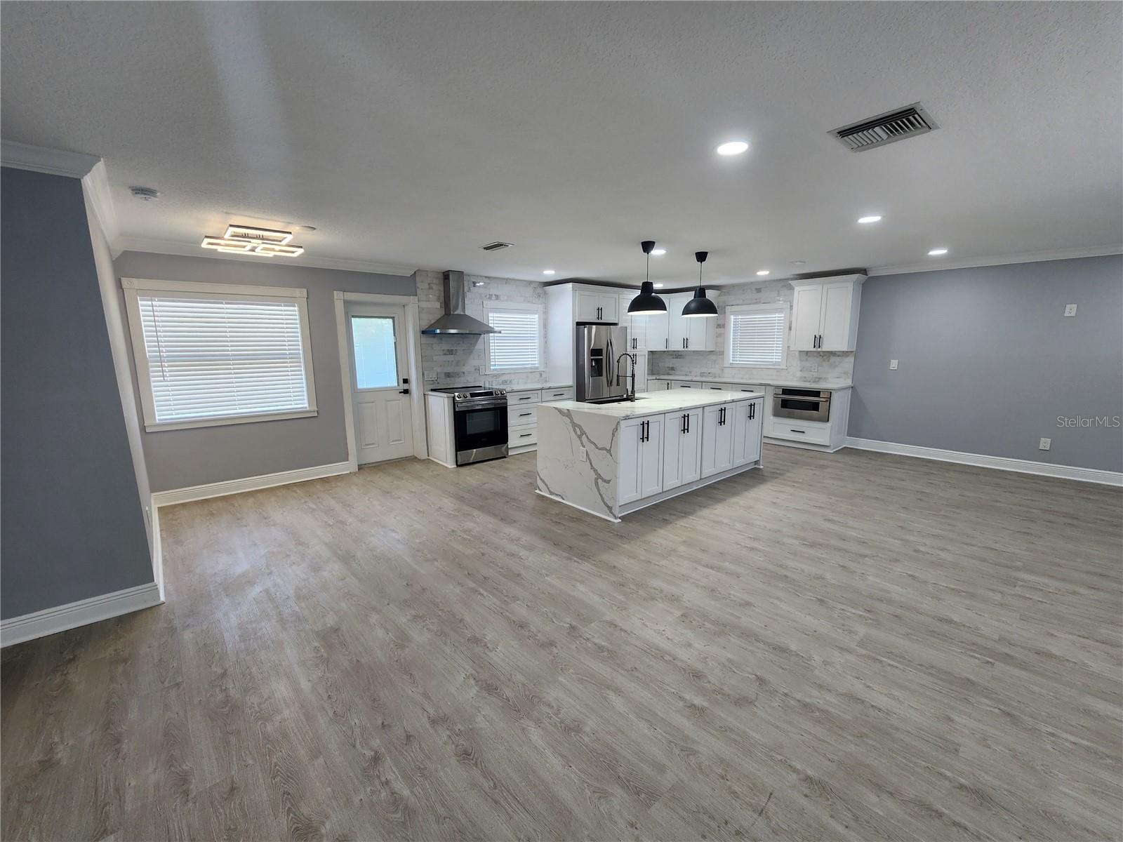 4619 HELENA ST NE, ST PETERSBURG, FL, 33703