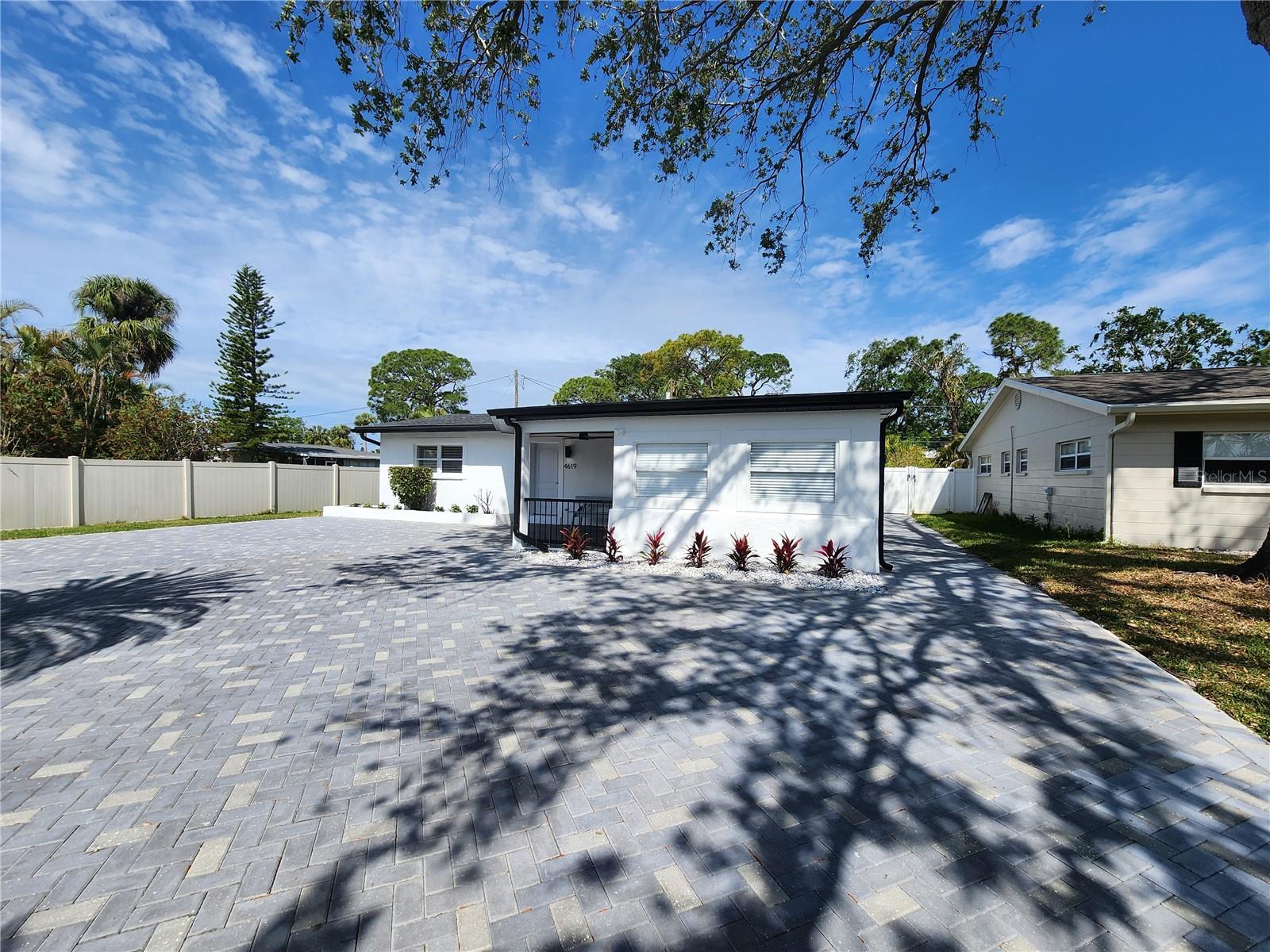 4619 HELENA ST NE, ST PETERSBURG, FL, 33703