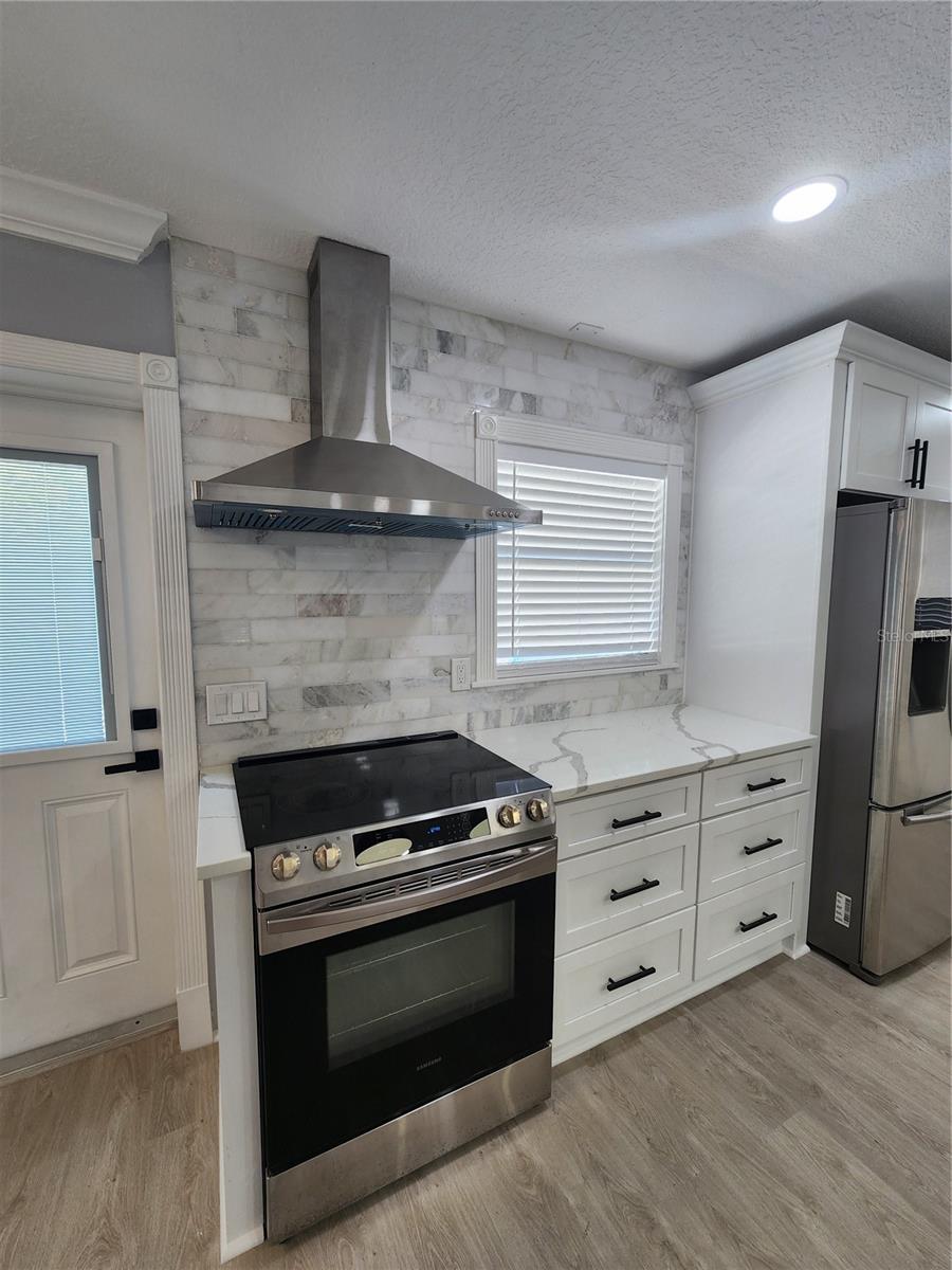 4619 HELENA ST NE, ST PETERSBURG, FL, 33703