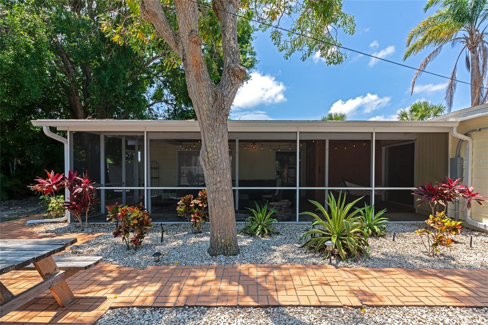 2363 MILFORD CIR, SARASOTA, FL, 34239