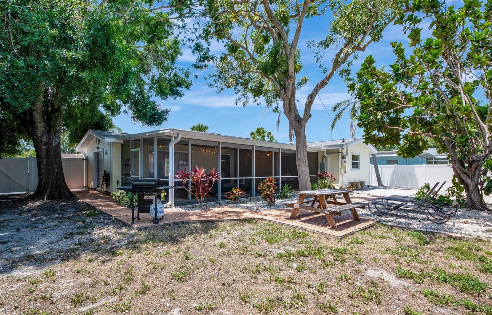 2363 MILFORD CIR, SARASOTA, FL, 34239