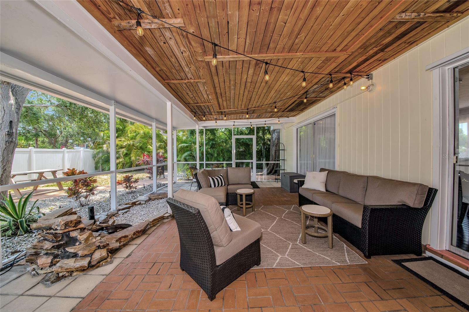 2363 MILFORD CIR, SARASOTA, FL, 34239