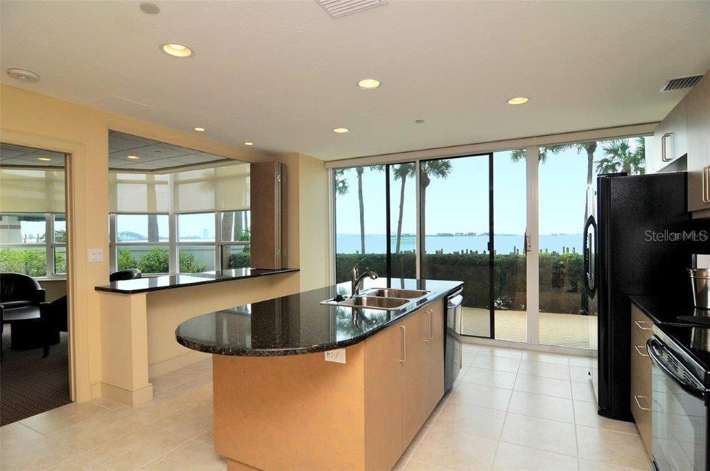 988 BLVD OF THE ARTS #1016, SARASOTA, FL, 34236