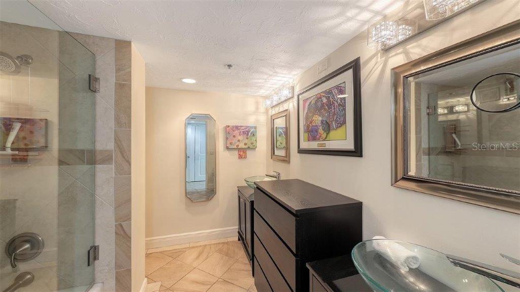 988 BLVD OF THE ARTS #1016, SARASOTA, FL, 34236