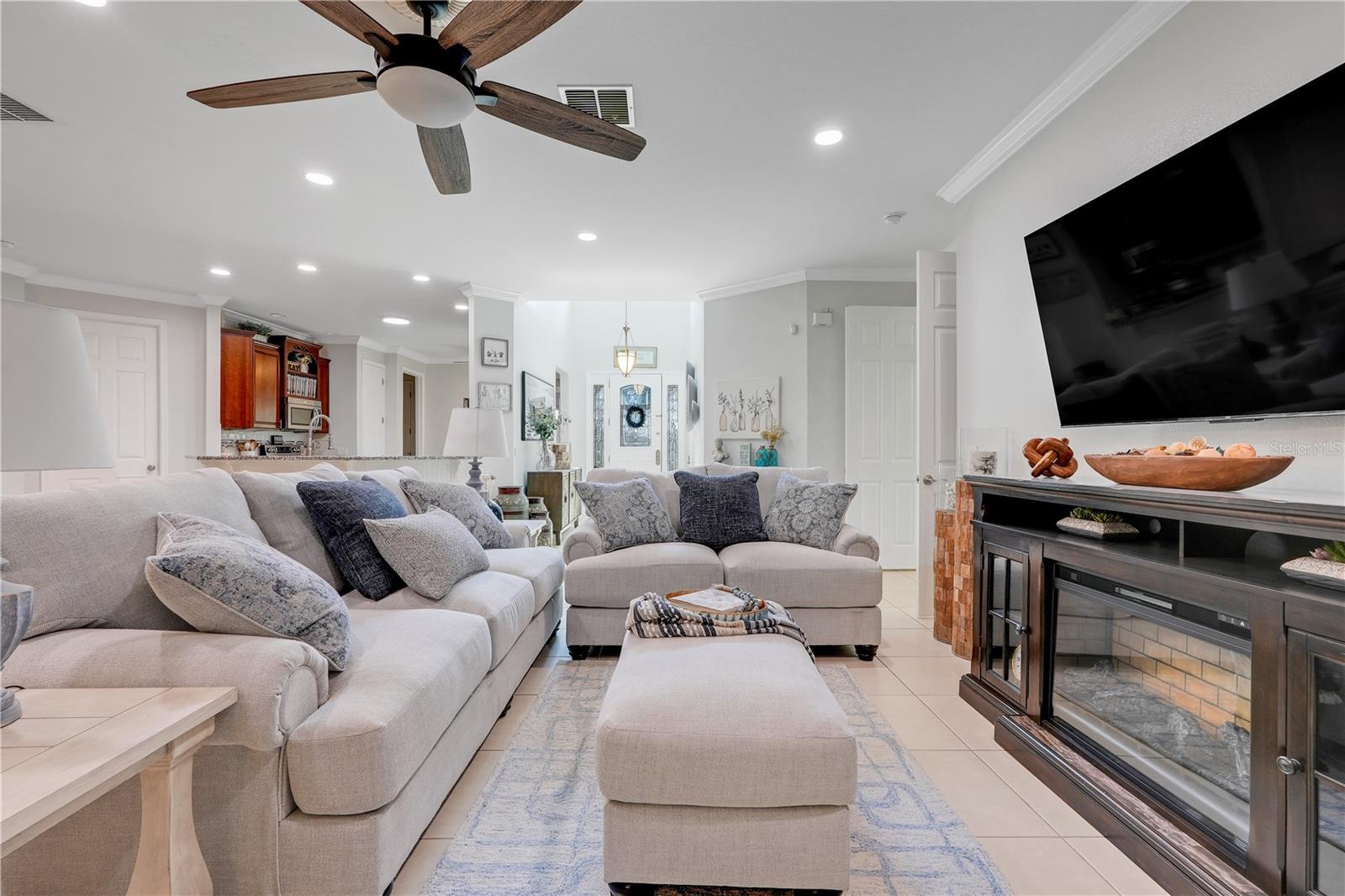 217 LAKE CASSIDY DR, KISSIMMEE, FL, 34759