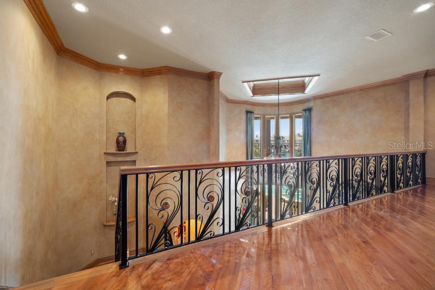 TB8392286 Property Photo