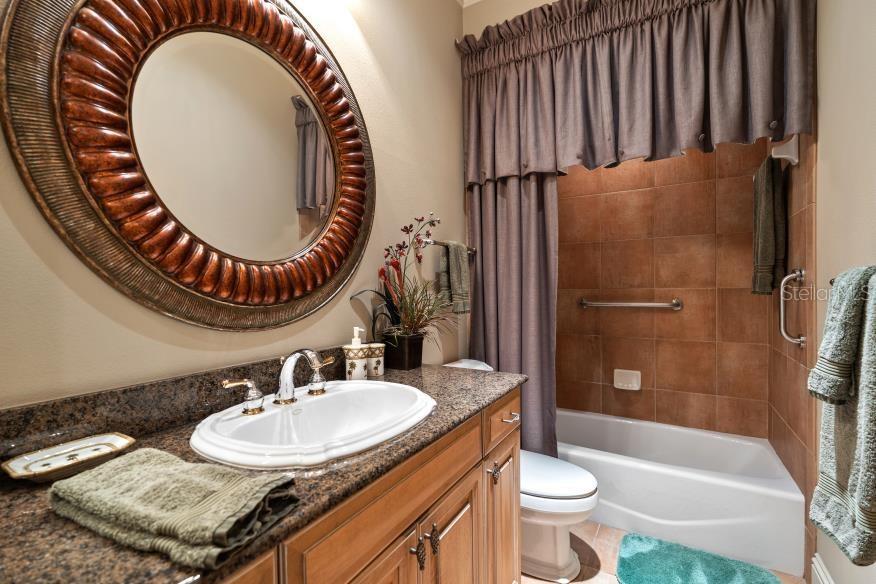 TB8392286 Property Photo