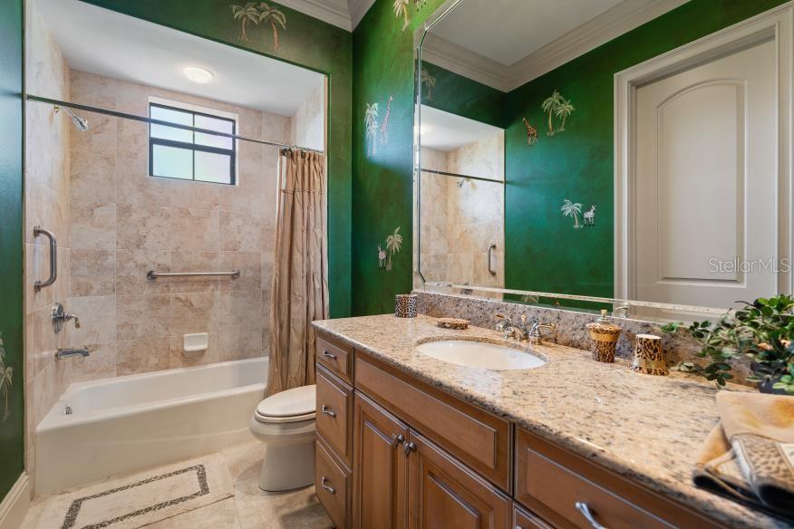 TB8392286 Property Photo