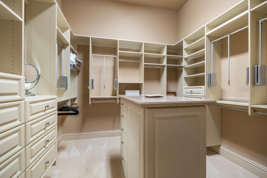 TB8392286 Property Photo